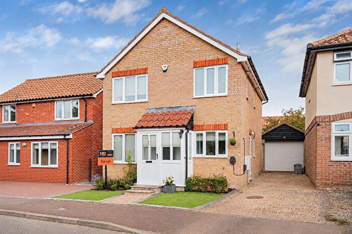 3 Bedroom Detached House For Sale In Bayfield Drive, Burwell, Cambridge, CB25
