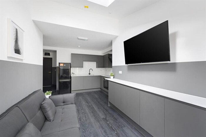 5 Bedroom House To Rent In Ringwood Crescent, Bristol, BS10