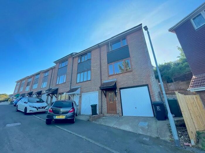 2 Bedroom Terraced House To Rent In Ridgeway Gardens, Woodingdean, Brighton, BN2