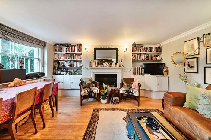 2 Bedroom Flat For Sale In Kennington Road, London, SE11