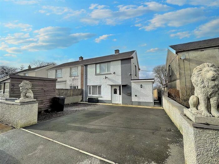 2 Bedroom Semi-Detached House For Sale In Heol Y Waun, Maesycrugiau, Pencader, SA39