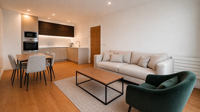 2 Bedroom Flat To Rent In Barking Road, London, E16