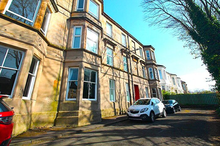 3 Bedroom Flat To Rent In Dollar Terrace, Glasgow, G20