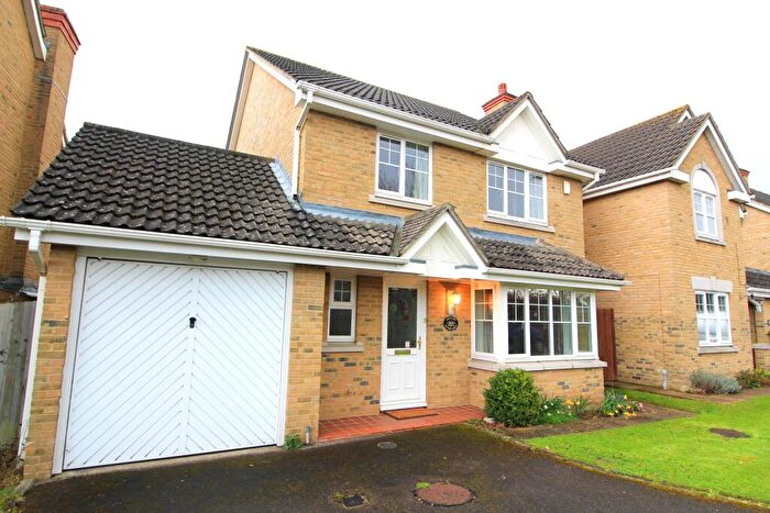 4 Bedroom Detached House To Rent In Heynes Green, Maidenhead, SL6