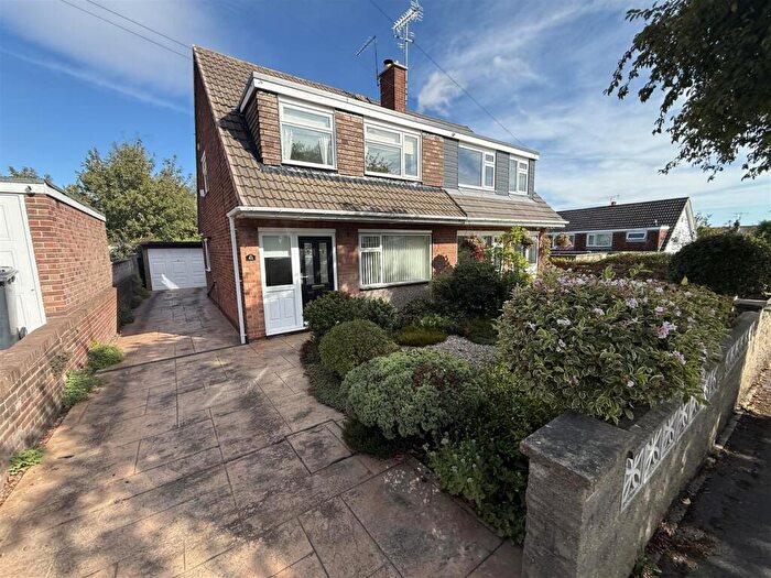 3 Bedroom Semi-Detached House For Sale In Medlock Drive, Sheffield, S13