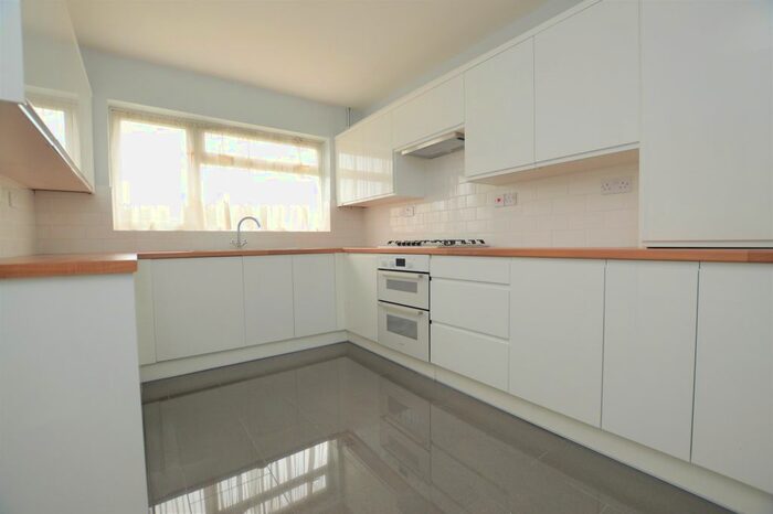 3 Bedroom Detached House To Rent In Princess Margaret Avenue, Cliftonville, Margate CT9