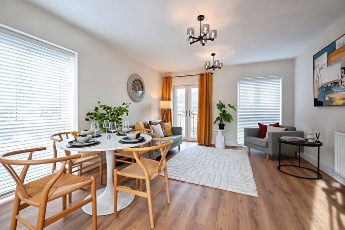 1 Bedroom Flat For Sale In Arras Way, Folkestone, CT19