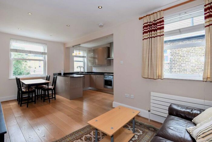 2 Bedroom Flat To Rent In Alexandra Road, London, SW19