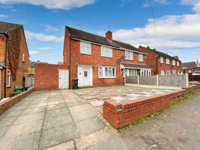 1 Bedroom Flat To Rent In Albert Street, Pensnett, Brierley Hill, DY5