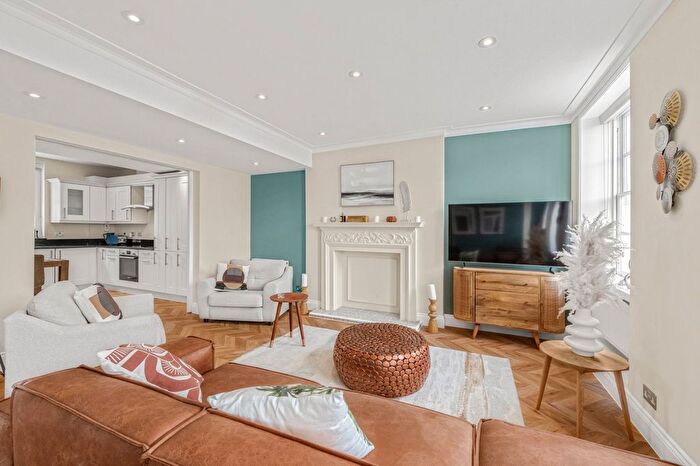 3 Bedroom Flat To Rent In Upper Montagu Street, Marylebone, W1H