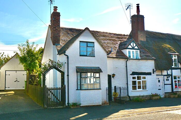 1 Bedroom Terraced House For Sale In Maypole Cottage, Main Street, Offenham, WR11