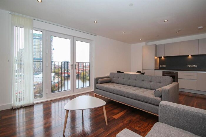 1 Bedroom Apartment To Rent In Rivergate House, Wilburn Wharf, Salford, M5