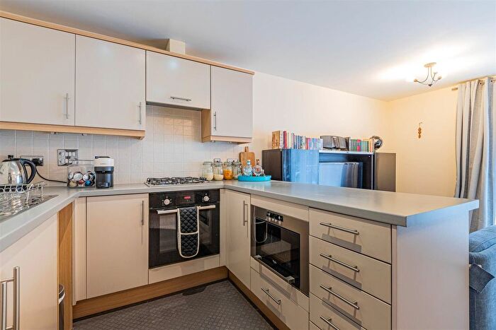 1 Bedroom Flat For Sale In Clive Road, Canton, Cardiff, CF5