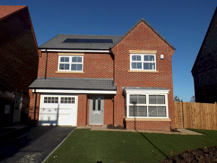 4 Bedroom House To Rent In Moorlands Fold, Harrogate, HG3