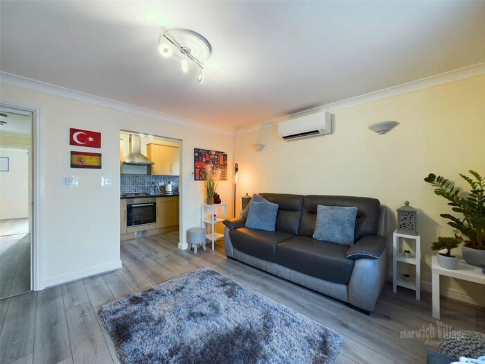 1 Bedroom Flat For Sale In Empire Road, Dovercourt, Harwich, CO12