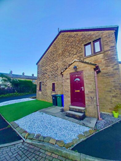 3 Bedroom Semi-Detached House To Rent In Eden Court, Bury, BL0