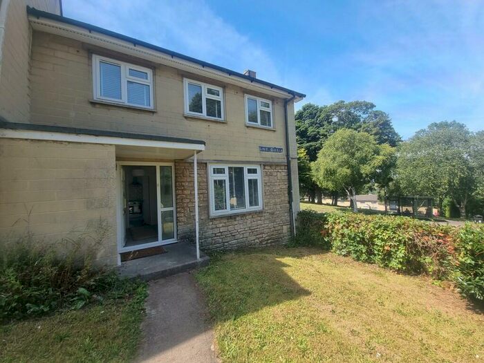 4 Bedroom End Of Terrace House To Rent In Linley Close, Bath, BA2