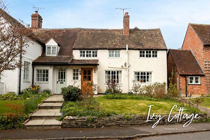 3 Bedroom Semi Detached House For Sale In Dorsington Road, Pebworth, CV37