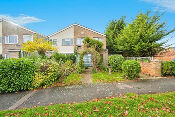 3 Bedroom End Of Terrace House For Sale In Goldington Green, Bedford, Bedfordshire, MK41