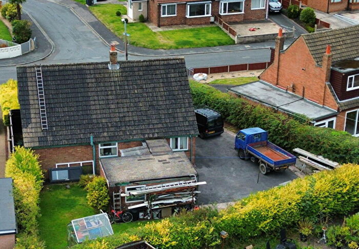 2 Bedroom Detached Bungalow For Sale In Dob Lane, Walmer Bridge, PR4