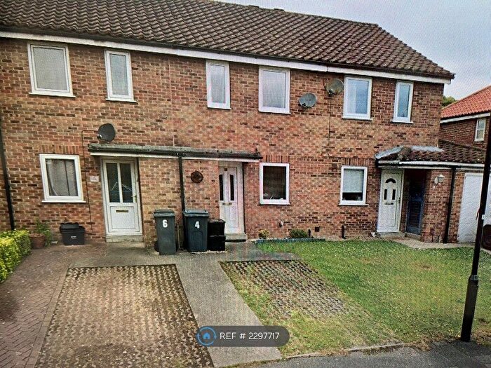 2 Bedroom Terraced House To Rent In Celtic Close, York, YO26