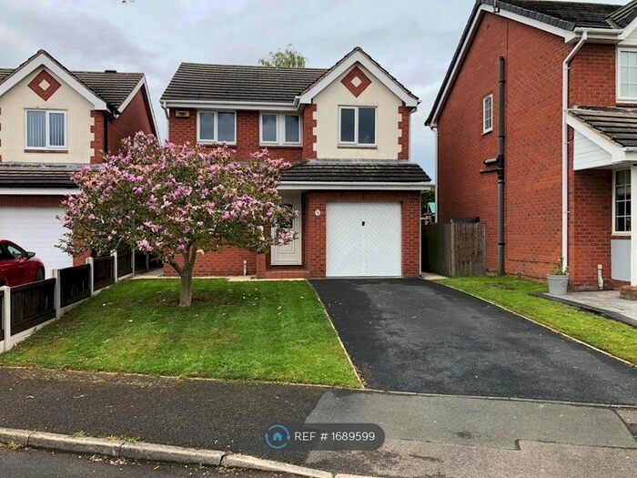 4 Bedroom Detached House To Rent In Lincoln Way, Chesterfield, S42