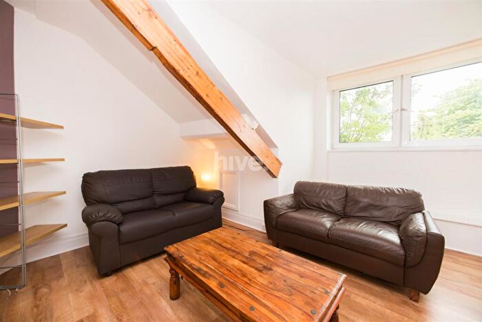 4 Bedroom Apartment To Rent In Grosvenor House, Jesmond, Newcastle Upon Tyne, NE2