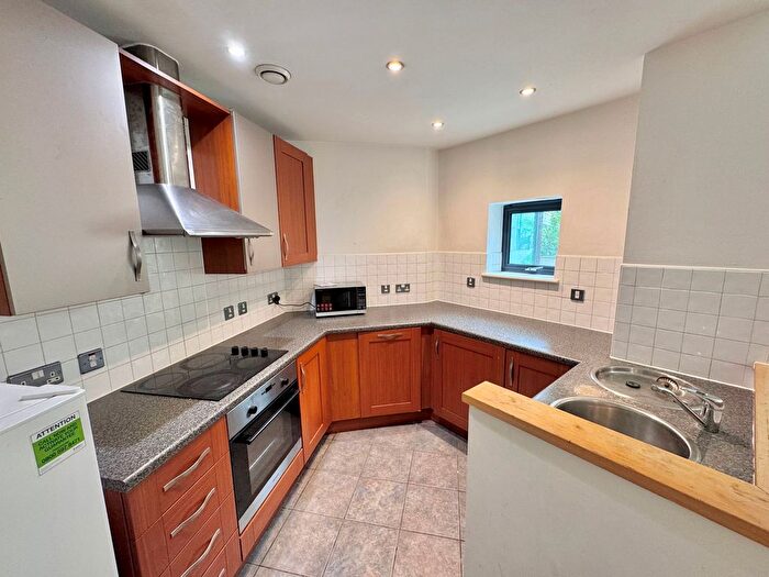2 Bedroom Flat To Rent In City Road East, City South, M15