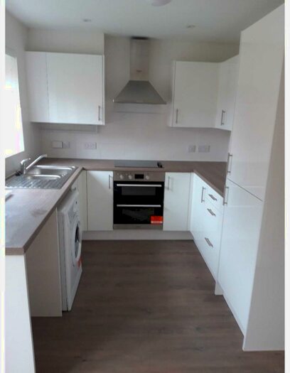 2 Bedroom House To Rent In Amberley Drive, Wythenshaw, M23