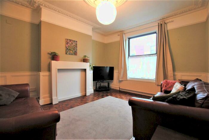 2 Bedroom Maisonette To Rent In Richmond Street, Bristol, BS3