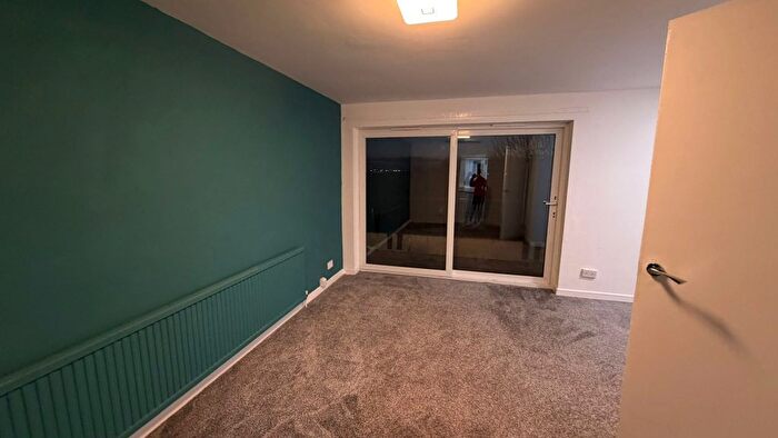1 Bedroom Flat To Rent In Rydene Close, Vange Basildon, SS14