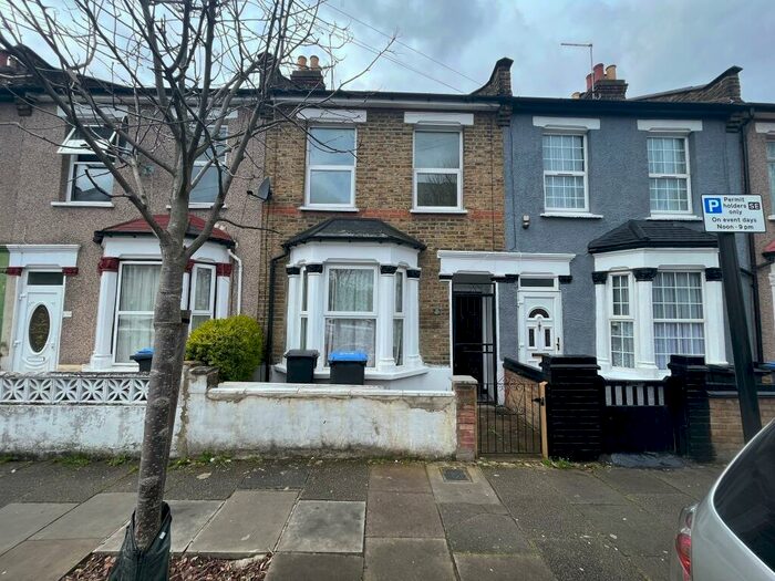 2 Bedroom Terraced House To Rent In Raynham Avenue, N18