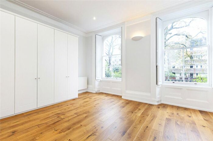 2 Bedroom Apartment To Rent In Highbury Park, Highbury, Islington, London, N5