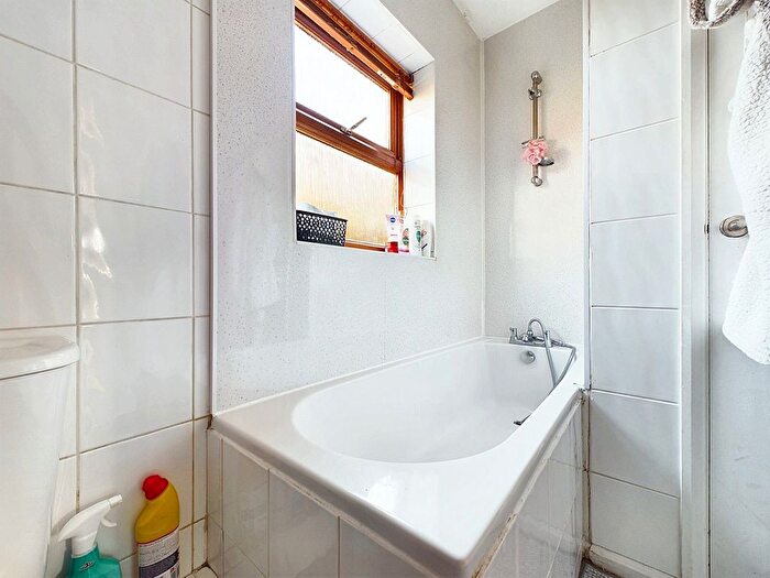 1 Bedroom Flat For Sale In Monument Street, Peterborough, PE1