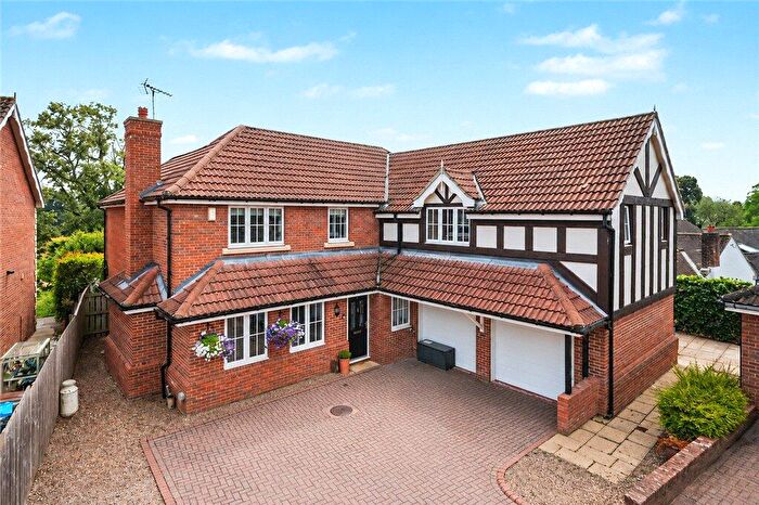 5 Bedroom Detached House For Sale In Aislabie Garth, Ripon, North Yorkshire, HG4