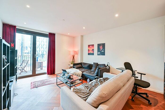 2 Bedroom Flat For Sale In Embassy Gardens, Nine Elms, London, SW11