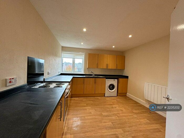 3 Bedroom Flat To Rent In St. Valery Drive, Stirling, FK7