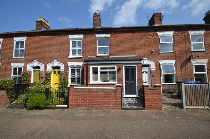 2 Bedroom Terraced House To Rent In Churchill Road, Norwich, NR3