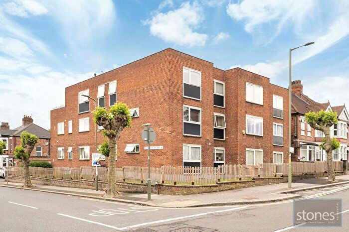 2 Bedroom Apartment To Rent In Sevington Road, London, NW4