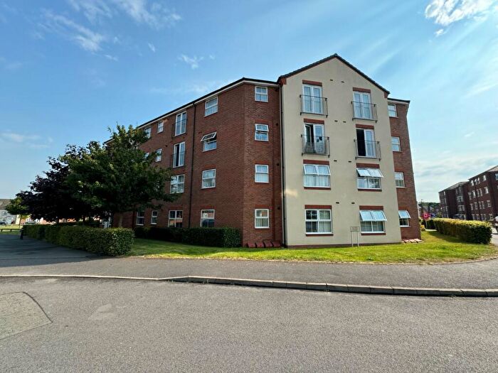 2 Bedroom Flat To Rent In Wharf Lane, Solihull, West Midlands, B91
