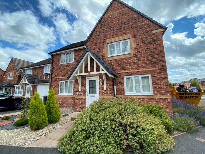 4 Bedroom Detached House To Rent In Rowsley Drive, Waverley, ., S60