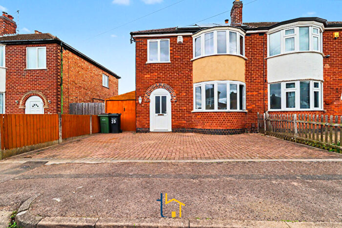 3 Bedroom Semi Detached House To Rent In Guilford Drive, Wigston, LE18