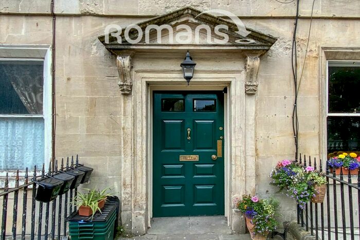 2 Bedroom Flat To Rent In North Parade, BA2