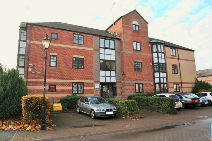 1 Bedroom Flat To Rent In Swan Place, Reading, Berkshire, RG1