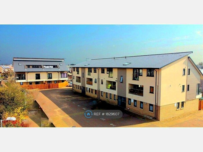 2 Bedroom Flat To Rent In Stonehouse Court, Stanground, Peterborough, PE2