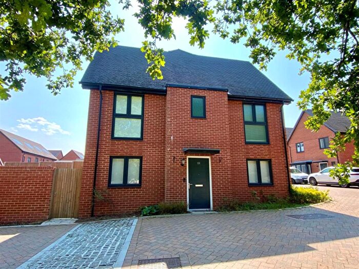 3 Bedroom Semi-Detached House For Sale In Waterclose Way, Whiteley, PO15
