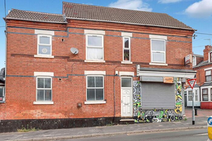 2 Bedroom Flat For Sale In Birrell Road, Forest Fields, NG7