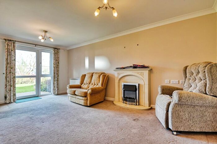 1 Bedroom Apartment For Sale In Owen Court, Sutton Coldfield, B75