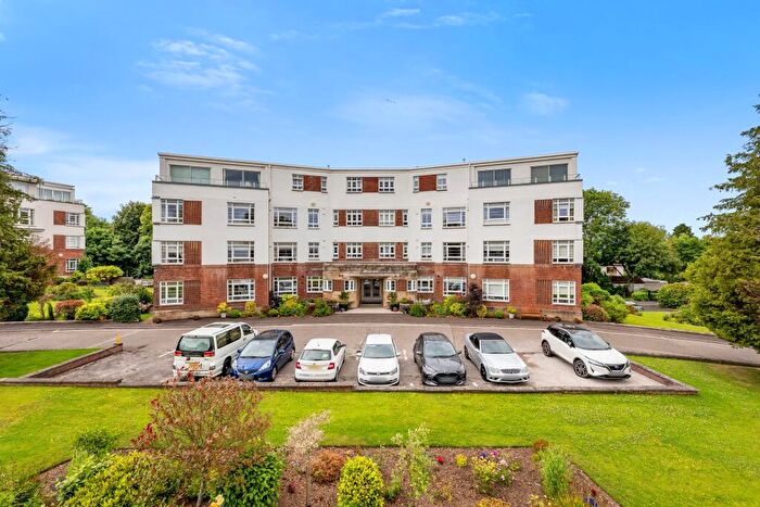 3 Bedroom Flat To Rent In Duart Drive, Newton Mearns, East Renfrewshire, G77