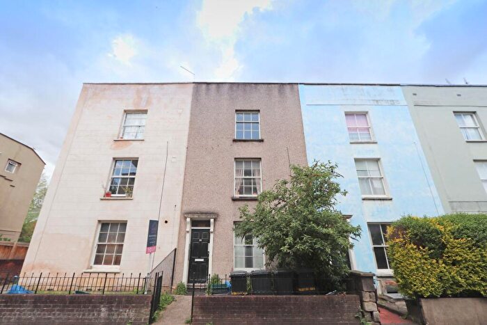 2 Bedroom Flat To Rent In Bath Buildings, Bristol, BS6